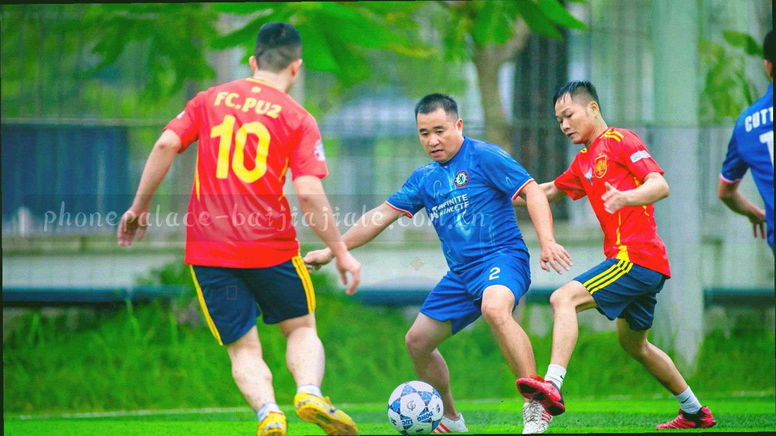 墨蓝底色上的抽象条款文档纹理，编号与霓虹青坐标线交织，呈现规则与秩序感